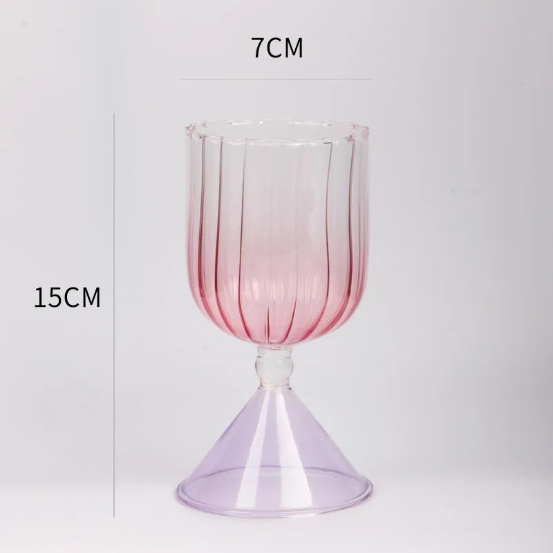 Glas met schelpreliëf - model B-4 - oorspronkelijke productfoto