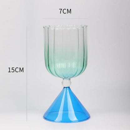 Glas met schelpreliëf - model B-5 - oorspronkelijke productfoto