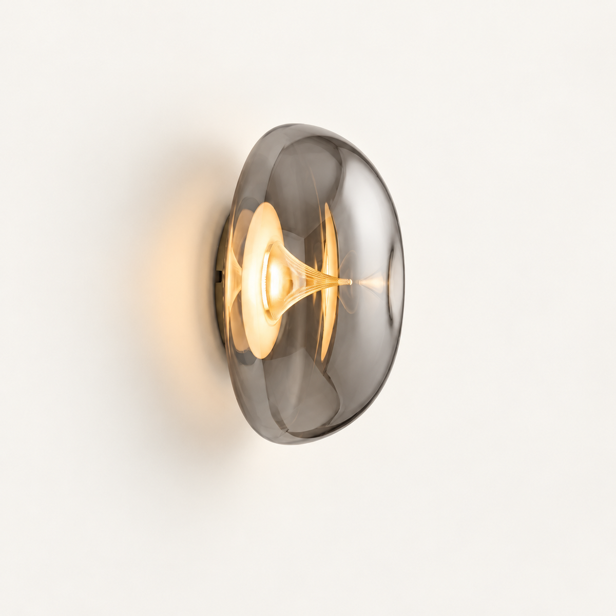 Ciottolo - wandlamp van rookglas - hoofdfoto
