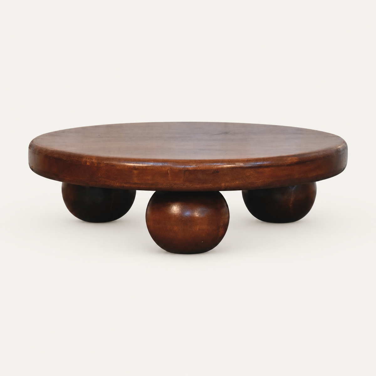 Luma - salontafel van mangohout - vooraanzicht